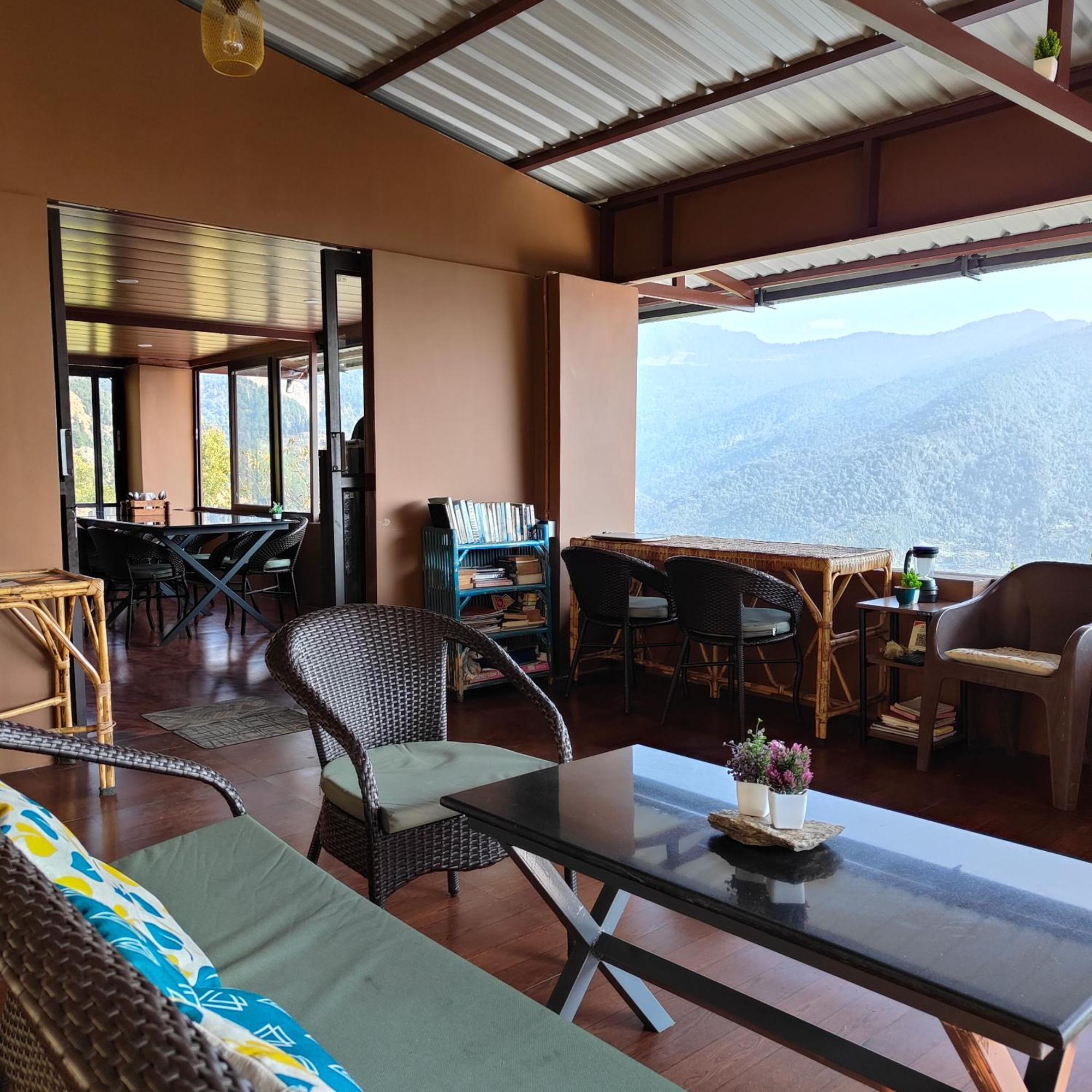 Cafe Buransh Villa Sari Exterior foto